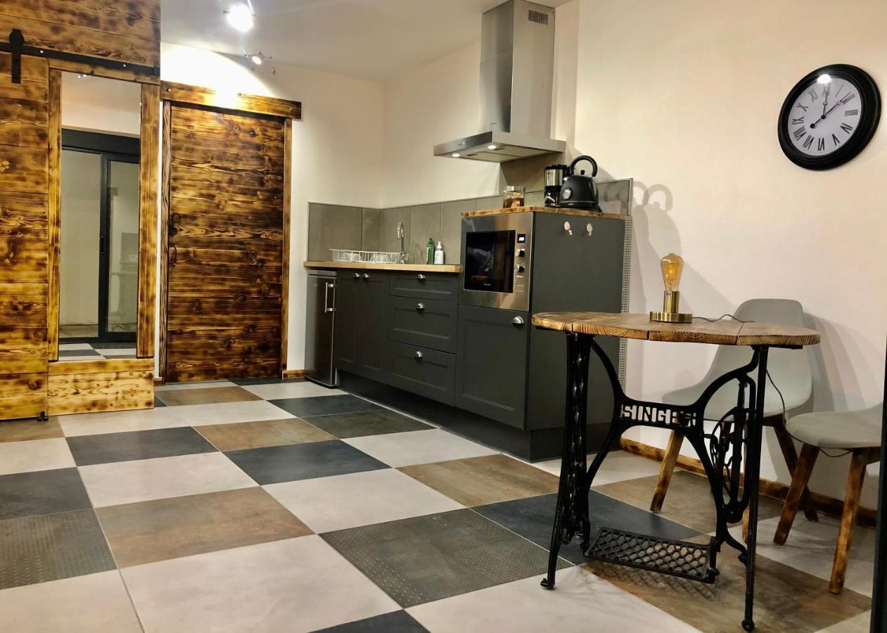 Studio Cocooning Spa, Lit Xxl, Cour Exterieure Le Puy-en-Velay المظهر الخارجي الصورة